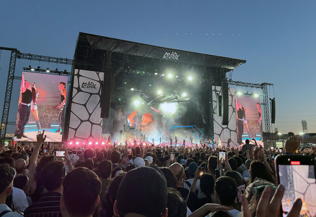 Tú no tienes cobertura y el de al lado sí: por qué en festivales como el Mad Cool todo depende de tu operador 