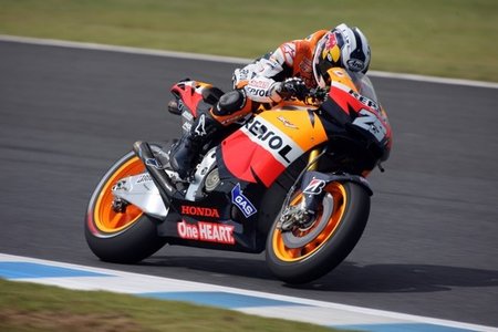 MotoGP Japón 2011: Dani Pedrosa gana el día que la locura llegó a MotoGP
