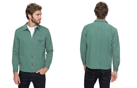 Por 28 euros podemos hacernos con la chaqueta para hombre con cremallera Riser Twill de Quiksilver en eBay