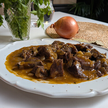 Carne gobernada al estilo de Oviedo: una espectacular receta asturiana