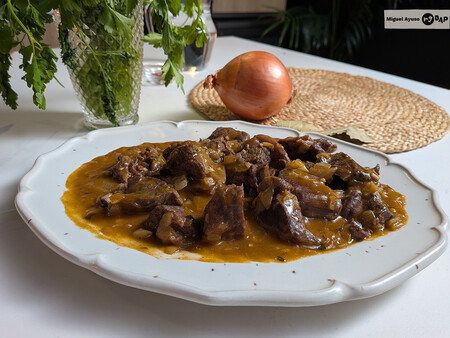 Carne gobernada al estilo de Oviedo: una espectacular receta asturiana