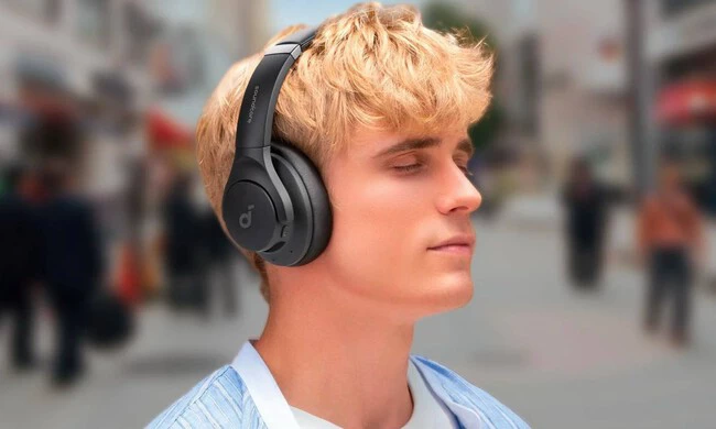 Soundcore Q20i