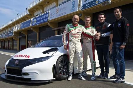 Honda se viste de gala para presentar su equipo en el WTCC 2014