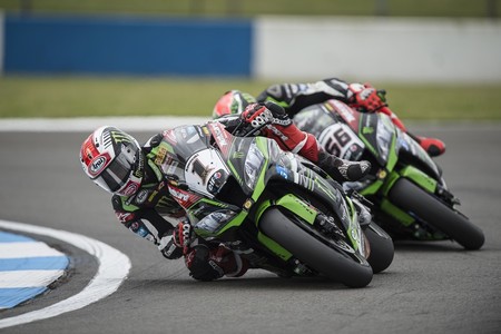 "Dorna debería dejar de jugar con el reglamento de SBK", según Jonathan Rea