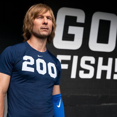 Chad Powers Glen Powell 092925 9f140c1c5945463aa096cf23fabf8ae0