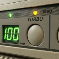 El botón 'Turbo' de PC se creó por un error de diseño que los Mac nunca tuvieron. Lo curioso es que ahora Apple nos deja hacer lo mismo a golpe de clic