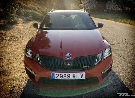 Skoda Octavia Combi RS 245 frontal