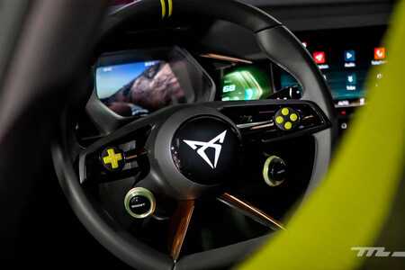 CUPRA UrbanRebel Concept 2022 volante gaming