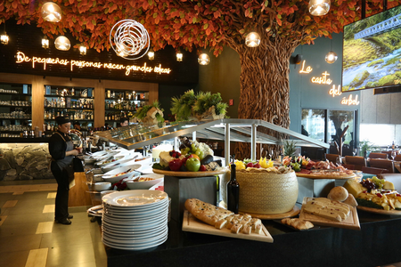 Gauchinho: el buffet brasileño donde puedes comer jabalí, cortes premium, mariscos, sushi y más de 30 espadas ilimitadas en CDMX