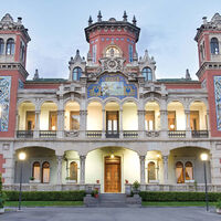 Este espectacular palacio es una obra única en España y oculta una leyenda de amor entre sus muros
