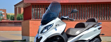 Nos ponemos a los mandos del Piaggio MP3 500, el convalidado por excelencia