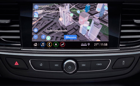 Opel estrenará su nueva generación de sistemas de infoentretenimiento en el Insignia