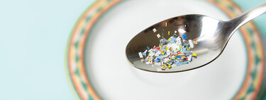 Cómo reducir el consumo de microplásticos, según una ingeniera medioambiental: los hay hasta en la sal