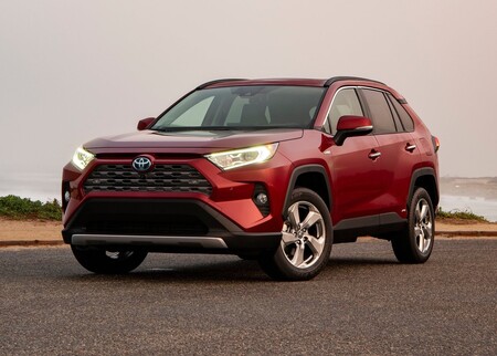 El Toyota RAV4 es llamado a revisión en México a causa del brazo de suspensión