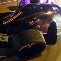 Dolorpasión™ es ver un Pagani Huayra perder una rueda en la noche de Miami