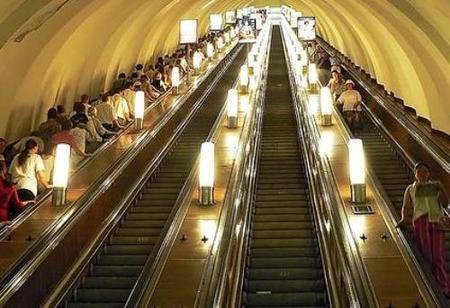 San Petersburgo: el metro más profundo del mundo
