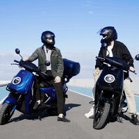 NIU MQi GT: un scooter eléctrico que sube a 90 km de autonomía y válida para el Plan Moves III, por 4.599 euros