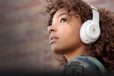 AirPods Studio: surgen más detalles sobre los auriculares de diadema de Apple, obtenidos por 9to5Mac