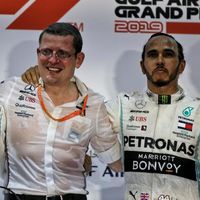 El hombre más deseado de la Fórmula 1 sale al mercado: Mercedes pierde a su jefe de motores, Andy Cowell