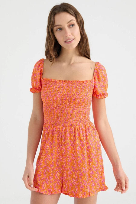 Flat sandals, dresses or bikinis: our must-have for festivals on sale in Springfield Inside