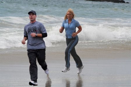 Cinco motivos por lo que es tan bueno correr por la playa