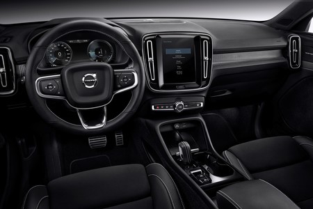 Xc40 Recharge Plug In Hybrid R Design Leather Charcoal In Charcoal