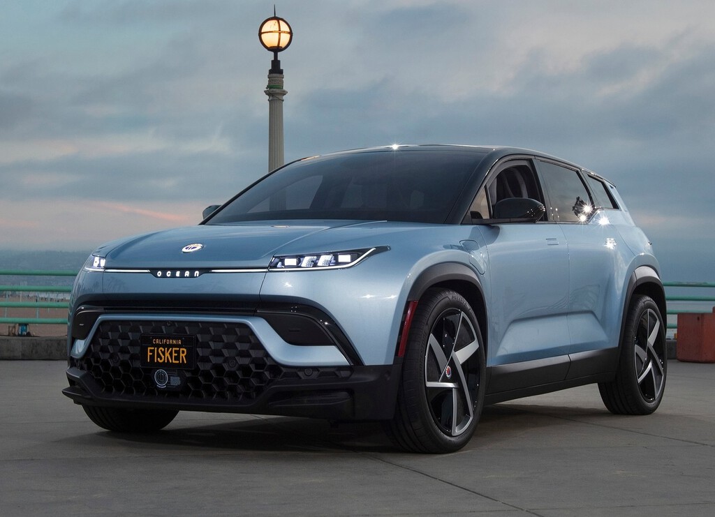 Cuando 500 aceleraciones son pocas: Fisker capa sus coches eléctricos con la suscripción asomando en el horizonte 