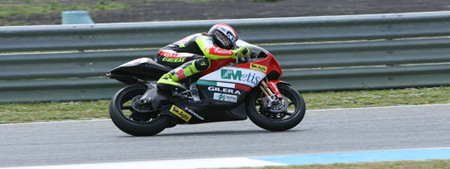 Marco Simoncelli más líder tras vencer en Motegi