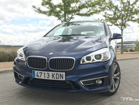 Bmw Serie 2 Active Touring delantera