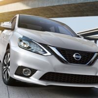 Video: te costará trabajo creer que esta espectacular persecución es estelarizada por…¡un Nissan Sentra!