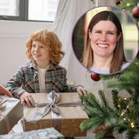 Lo que deberías evitar al elegir los regalos de Navidad para tus hijos, según una madre y profesora de ética: "Podría ser contraproducente" 