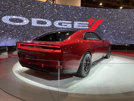 Dodge Charger Daytona Srt Stryker Red 5