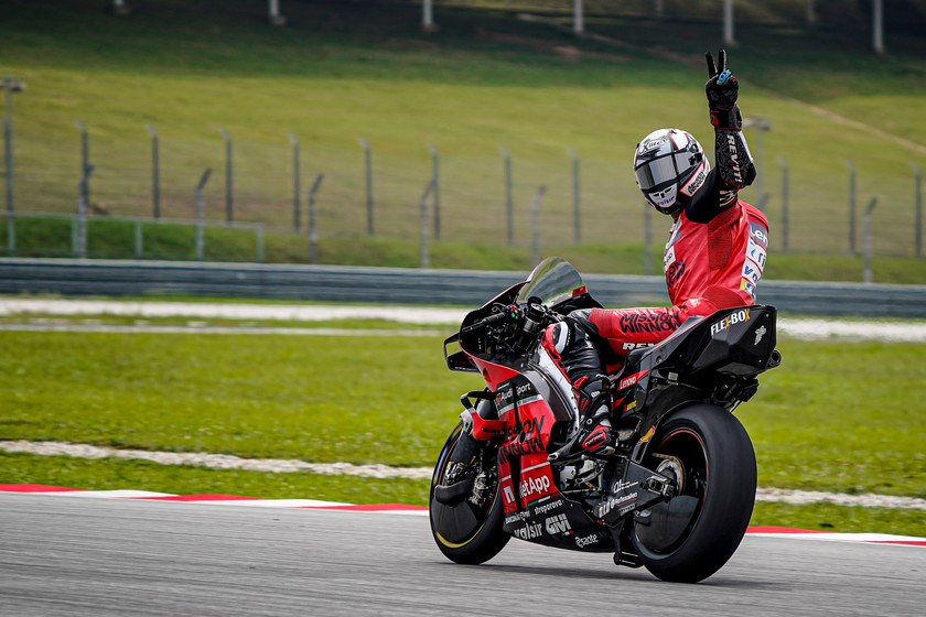 www.motorpasionmoto.com