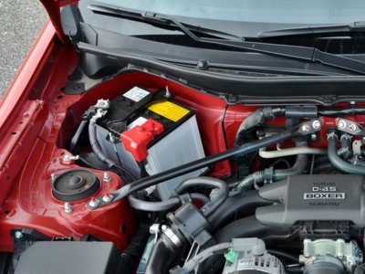 Cómo cuidar la batería del coche para que arranque en el invierno más frío 