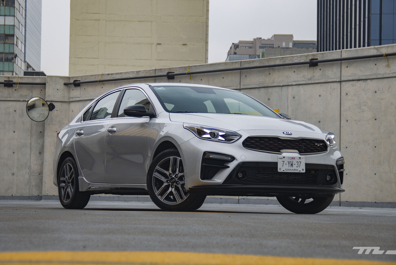 KIA Forte 2021 a prueba: Con mejor tecnología y la misma simpatía de su manejo
