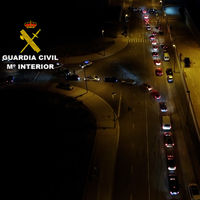 Carreras ilegales, trompos y más de 150 coches: así fue la concentración disuelta por la Guardia Civil en Zaragoza