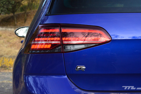 Volkswagen Golf R 14