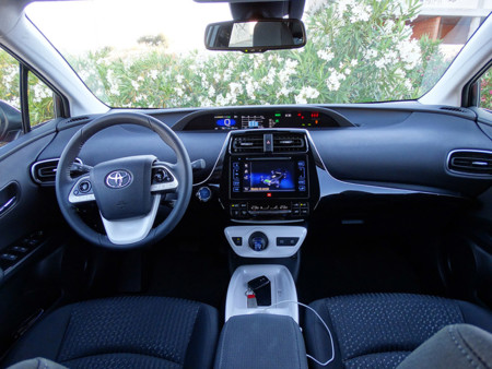 Toyota Prius 2016, salpicadero