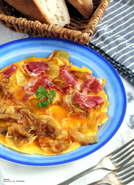 Tortilla de patata para extranjeros. Receta de Sacha Hormaechea