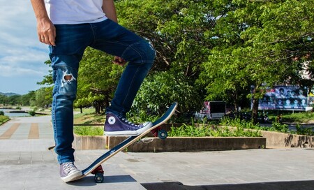Hasta 50% de descuento en El Corte Inglés en camisetas, pantalones, zapatillas o botas de la marca Levi's
