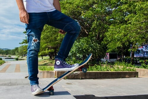 Hasta 50% de descuento en El Corte Inglés en camisetas, pantalones, zapatillas o botas de la marca Levi's