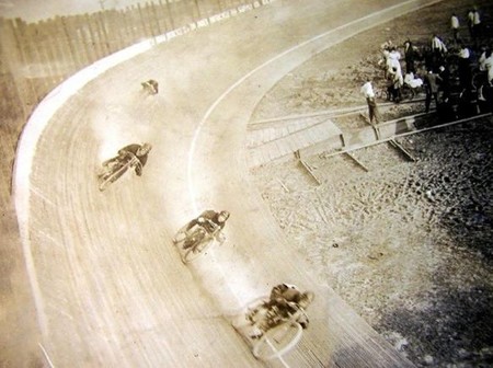 Los motódromos: historia de velocidad, fama y muerte (2)