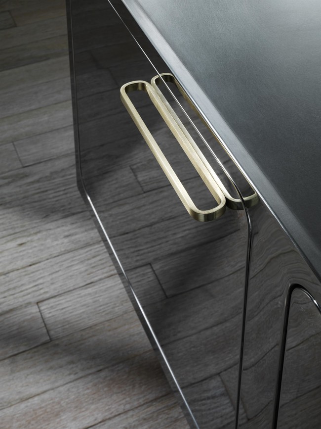 Revestimiento de espejo en los muebles de cocina, nueva tendencia al alza