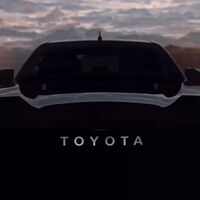 La Toyota Hilux está a punto de cambiar por completo: estas primeras fotos adelantan lo que veremos en México en unos meses 