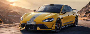 Xiaomi te vendía un coche eléctrico tan salvaje que había que superar una prueba en circuito para tenerlo. Los clientes se negaron y ahora el SU7 de 1.548 CV anda suelto por las calles de China