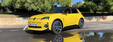 Probamos el Renault 5: el primer coche eléctrico que te vas a querer comprar porque es divertido, gasta poco, mola muchísimo... y te lo puedes permitir