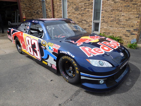 ¡Vaya ganga! Este Toyota de la NASCAR con 700 CV tendrá un precio estimado de 32.000 euros