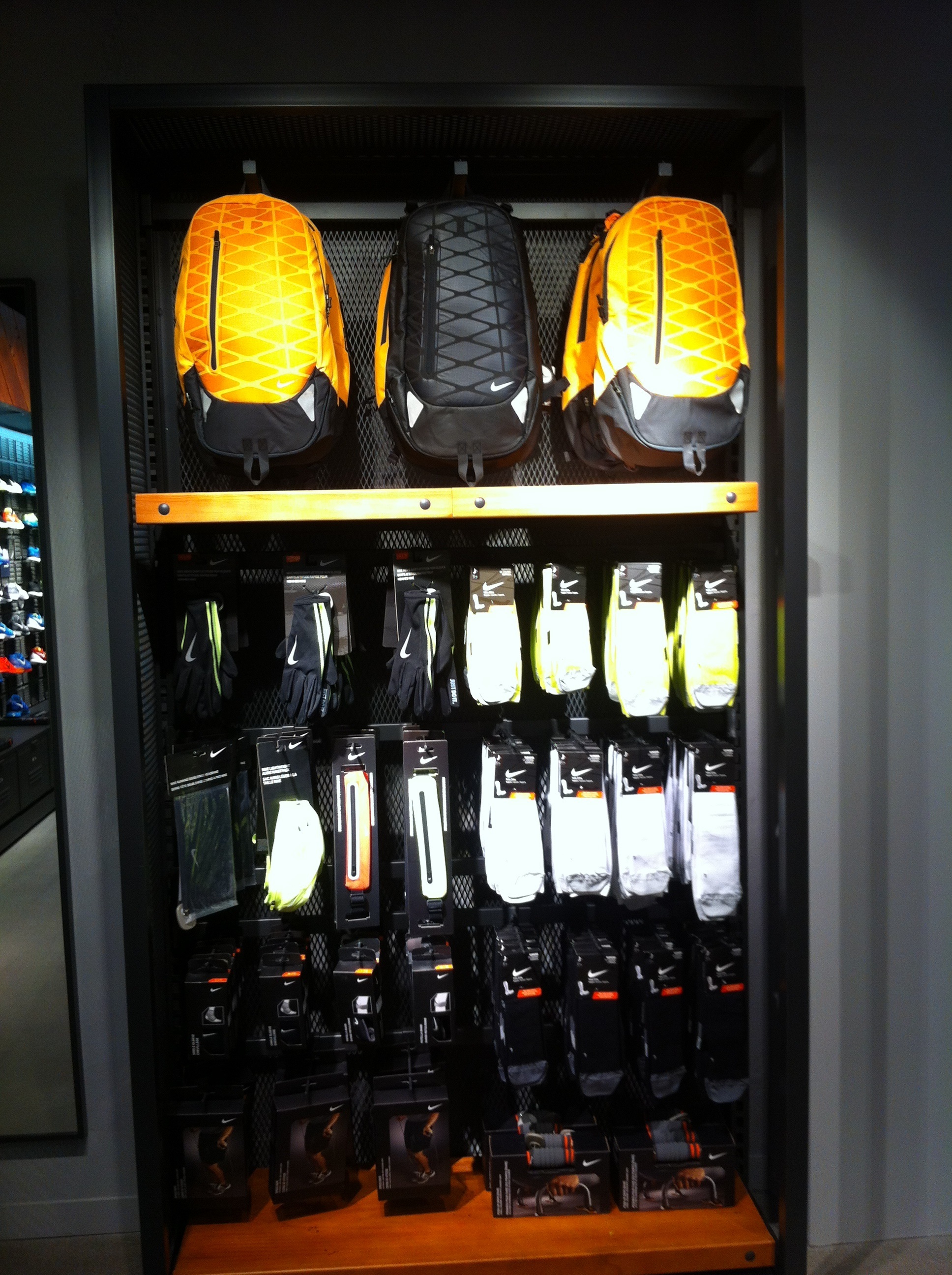 Foto de Nike Store Serrano (13/17)