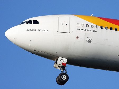 Iberia, su marca blanca, Air nostrum y Vueling