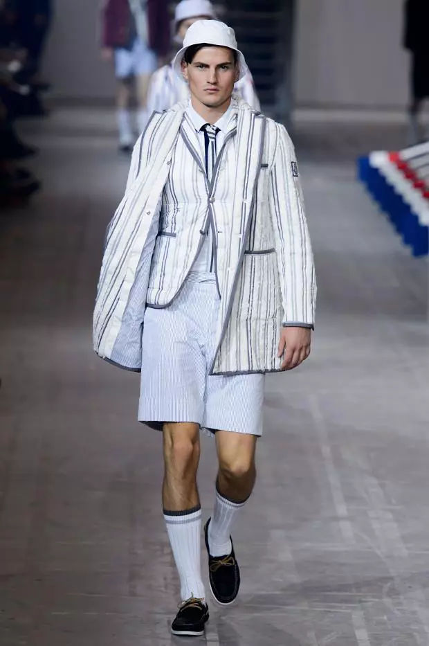 Foto de Moncler Gamme Bleu Primavera Verano 2016 (17/48)